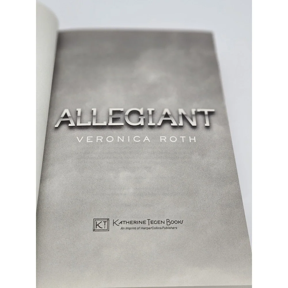 Allegiant By Veronica Roth FIRST EDITION 2012 - Hard Cover - READ